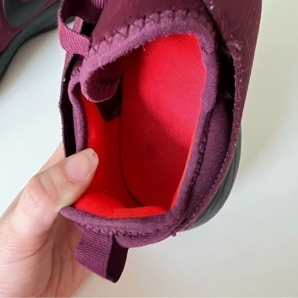 Nike Roshe Burgundy with Neon Lining‎ Shoes
